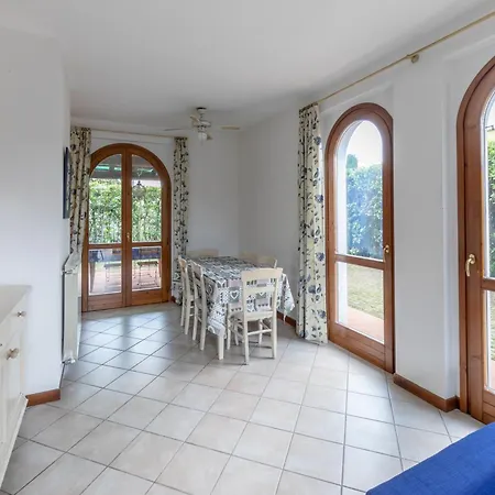 Villa Vicino Al Mare Con Giardino E Parcheggio *