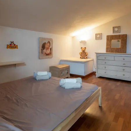 Vicino Al Mare Con Giardino E Parcheggio Cinquale